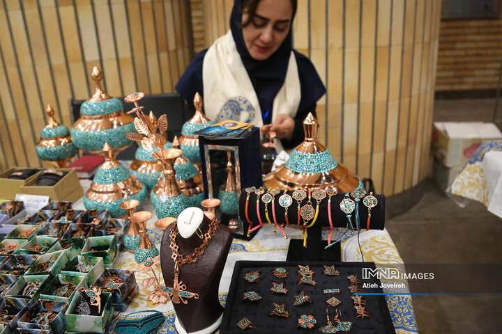 بازارچه تولید زنده صنایع دستی