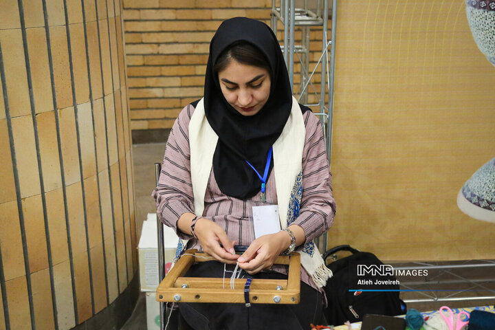 بازارچه تولید زنده صنایع دستی