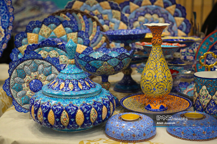 هنرمندان قرار است به‌صورت هفتگی یا دائمی در چهارباغ کارگاه داشته باشند