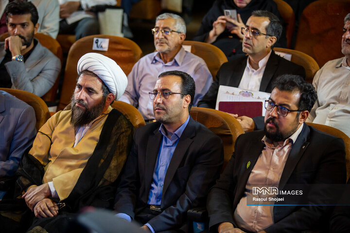 آیین بهره‌برداری از پروژه‌های منطقه 11 شهرداری اصفهان