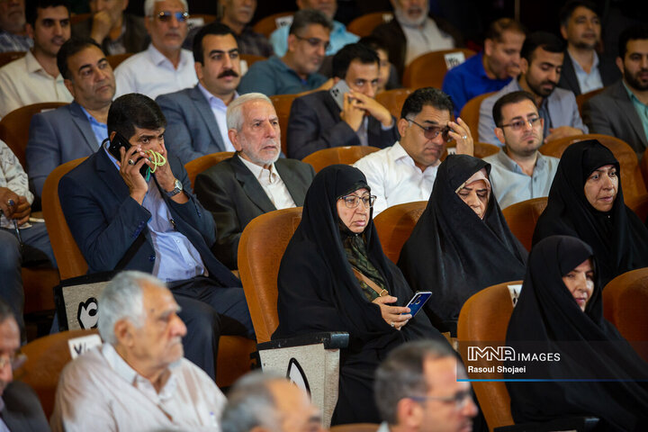 آیین بهره‌برداری از پروژه‌های منطقه 11 شهرداری اصفهان