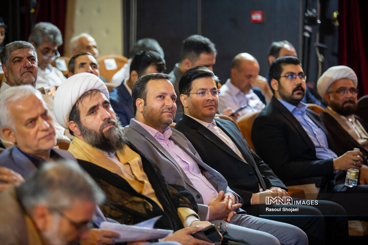 آیین بهره‌برداری از پروژه‌های منطقه 11 شهرداری اصفهان