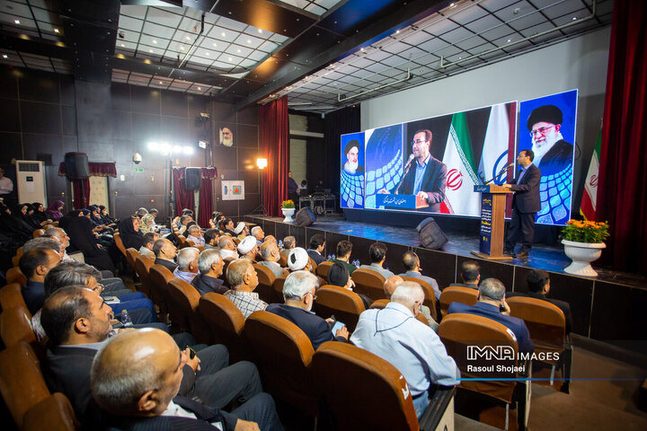 آیین بهره‌برداری از پروژه‌های منطقه 11 شهرداری اصفهان