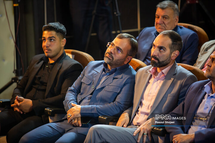 آیین بهره‌برداری از پروژه‌های منطقه 11 شهرداری اصفهان