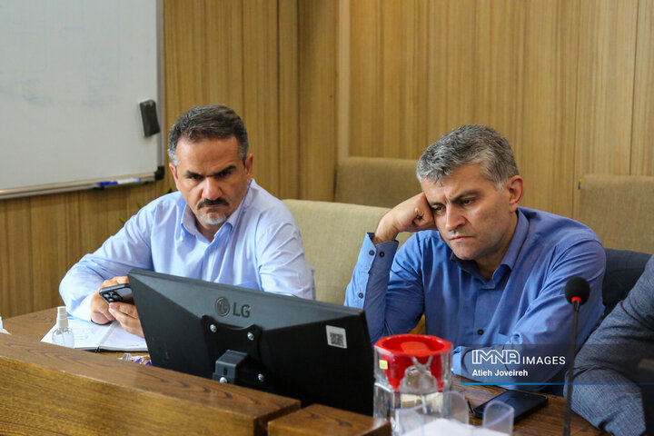 نشست کاربست پروژه‌های پژوهشی شهرداری اصفهان