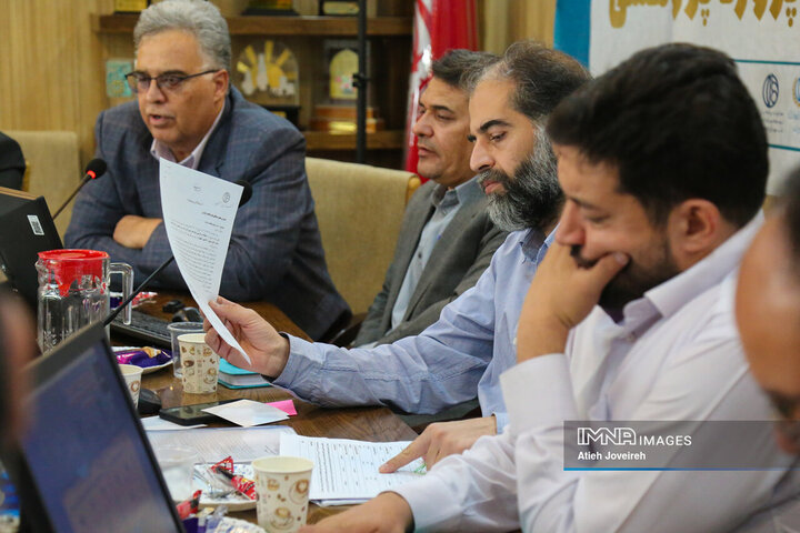 نشست کاربست پروژه‌های پژوهشی شهرداری اصفهان