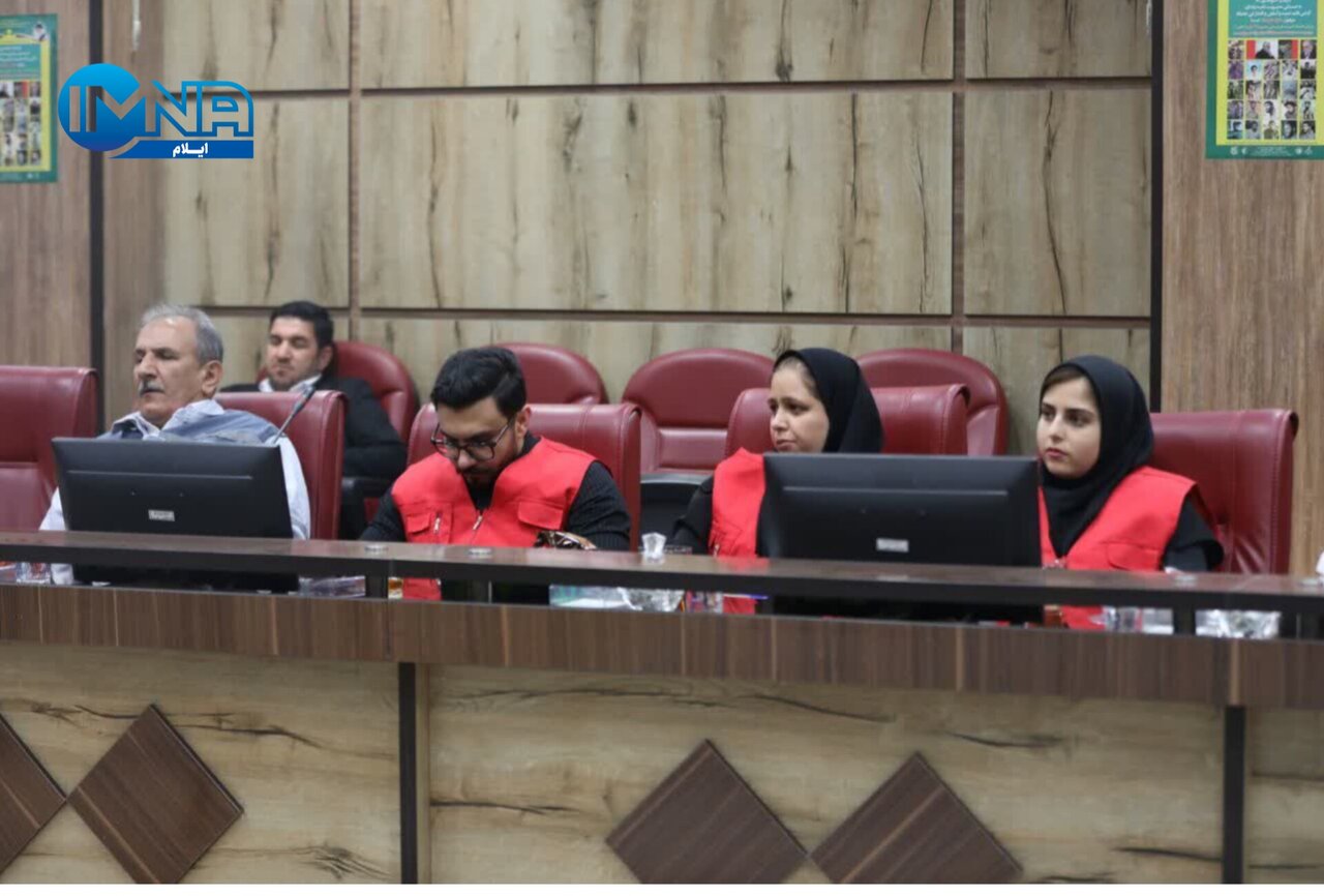 کارگران تلاشگران عرصه تولید هستند