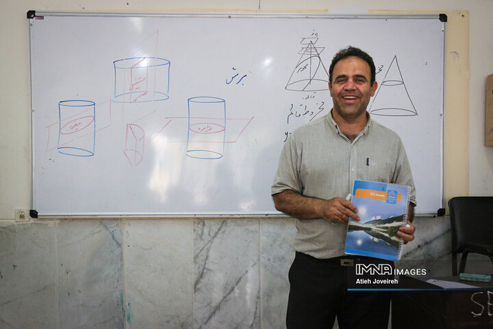 معلم کجای روایت رسانه‌ای ماست؟