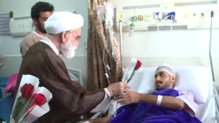 عیادت نماینده ویژه رهبر معظم انقلاب از مصدومان حادثه بندر شهید رجایی