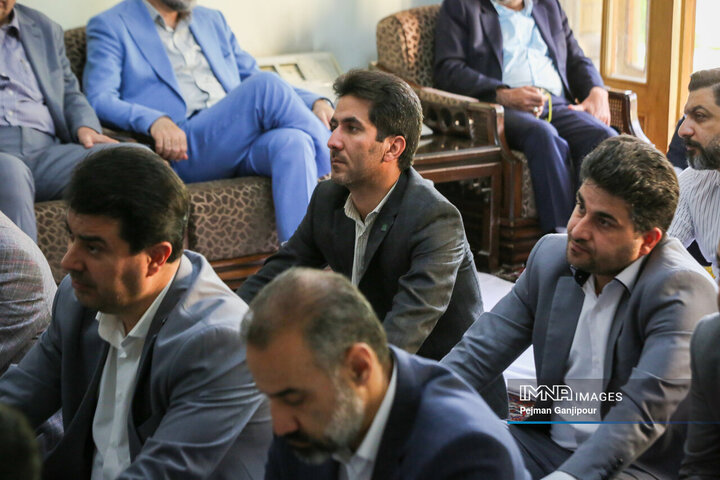 صبحگاه همدلی مدیران شهری اصفهان