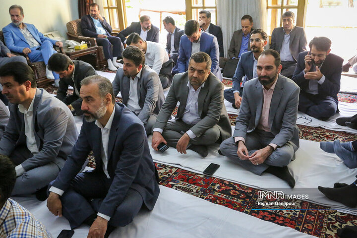 صبحگاه همدلی مدیران شهری اصفهان