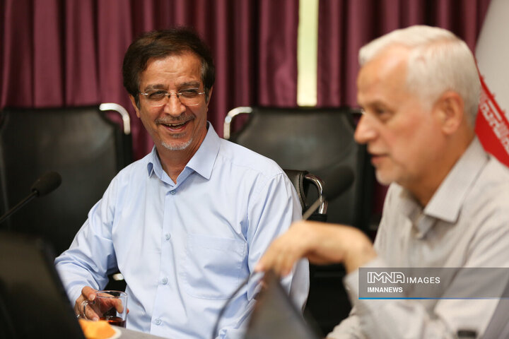 تجلیل شهردار اصفهان از سید مرتضی سقاییان‌نژاد