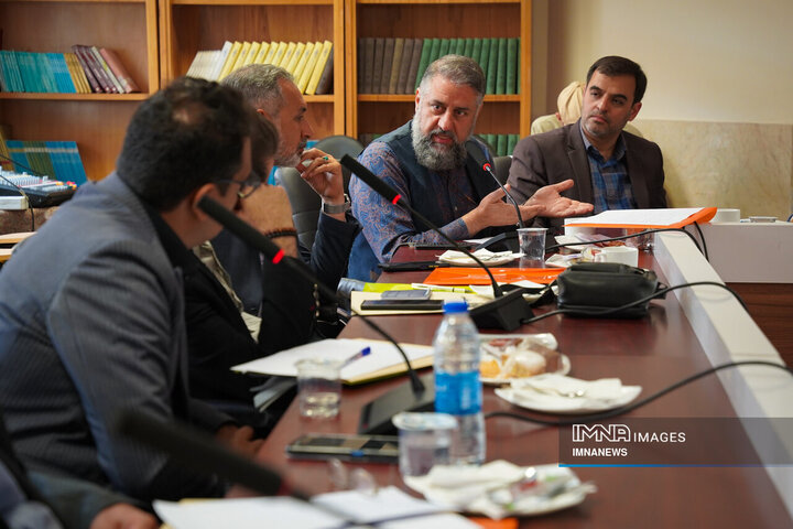 نشست شاعرانه اصفهان شهر زندگی