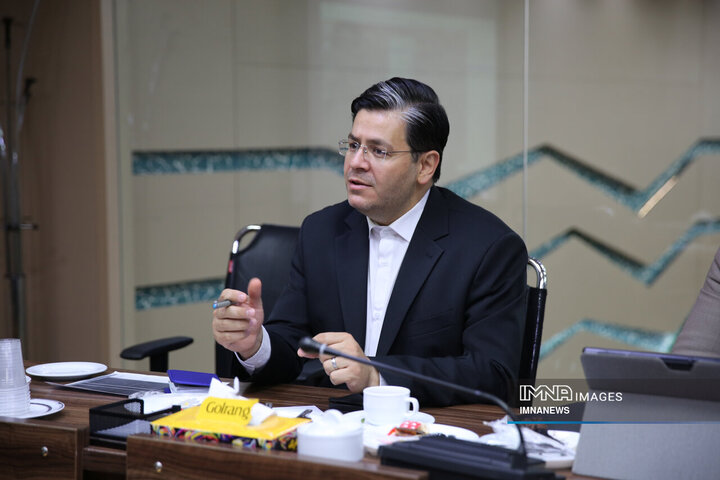 نشست بررسی روند تجهیز تقاطع‌های شهری به برق اضطراری