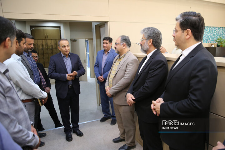 نشست بررسی روند تجهیز تقاطع‌های شهری به برق اضطراری