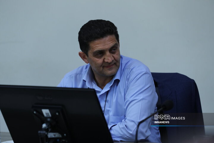 تجلیل شهردار اصفهان از سید مرتضی سقاییان‌نژاد