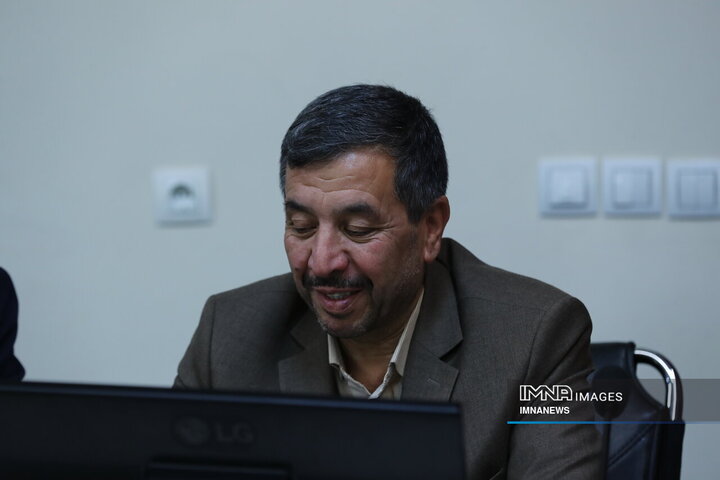 تجلیل شهردار اصفهان از سید مرتضی سقاییان‌نژاد