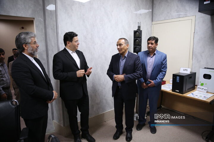 نشست بررسی روند تجهیز تقاطع‌های شهری به برق اضطراری