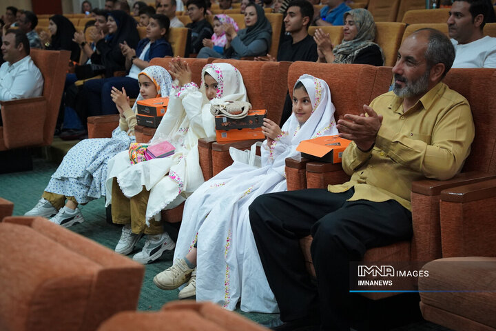 جشن روزه اولی‌های فرزندان کارکنان شهرداری اصفهان