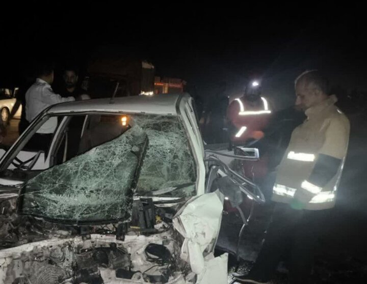 فوت ۴ نفر بر اثر برخورد کامیون با سواری در جاده فیروزآباد به عسلویه