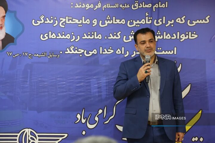 کارگران ستون فقرات سیستم اتوبوسرانی شهر اصفهان هستند