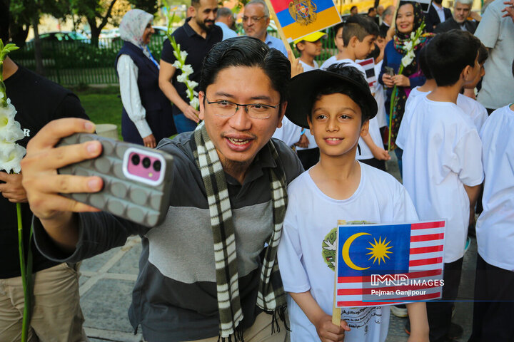 آیین افتتاح گذر صلح و دوستی در اصفهان