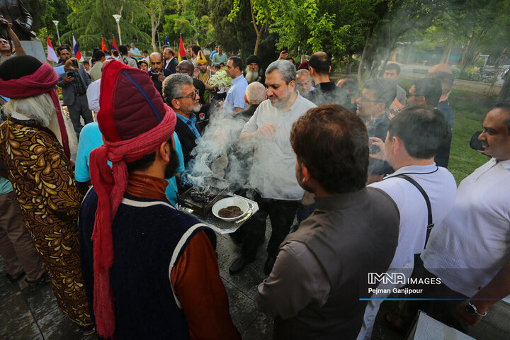 آیین افتتاح گذر صلح و دوستی در اصفهان