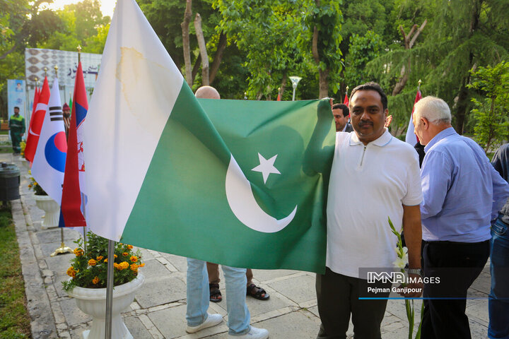 آیین افتتاح گذر صلح و دوستی در اصفهان