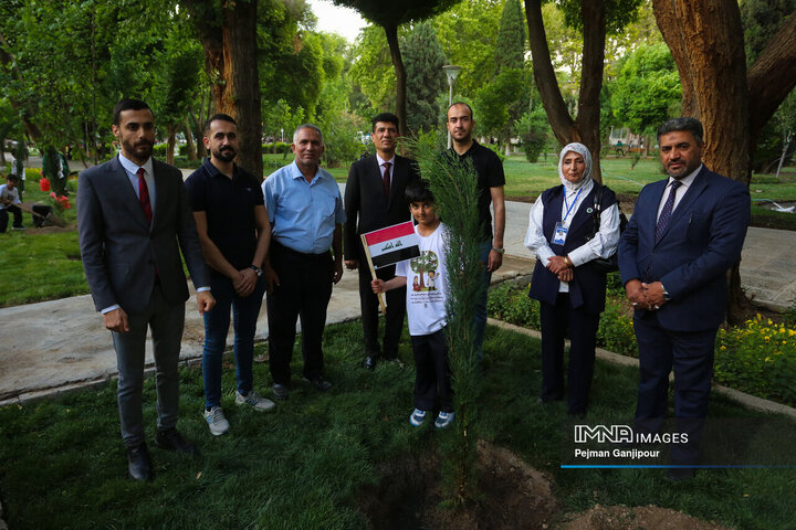 آیین افتتاح گذر صلح و دوستی در اصفهان