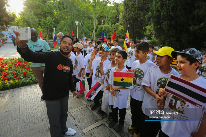 آیین افتتاح گذر صلح و دوستی در اصفهان