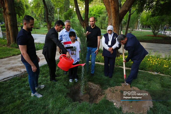 آیین افتتاح گذر صلح و دوستی در اصفهان