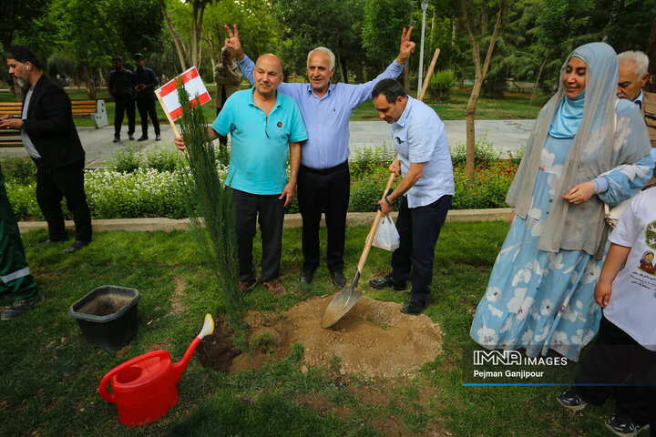 آیین افتتاح گذر صلح و دوستی در اصفهان