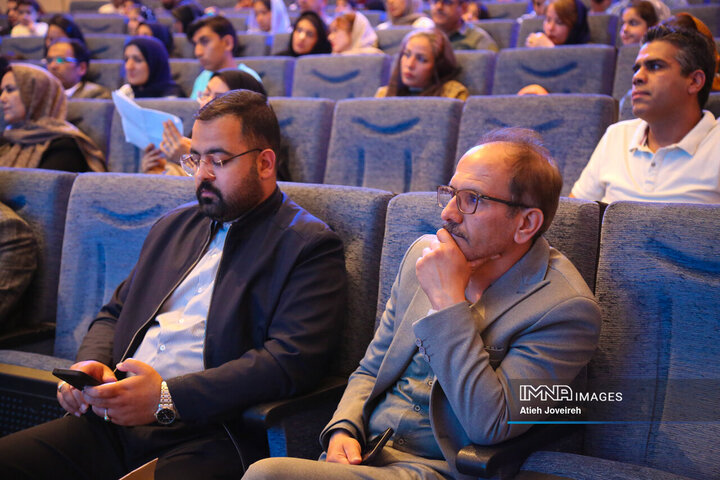 اختتامیه چهارمین دوره جشنواره بین‌المللی نقاشی کودک و نوجوان «پوپک»