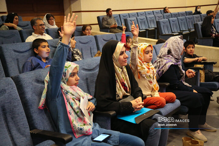 اختتامیه چهارمین دوره جشنواره بین‌المللی نقاشی کودک و نوجوان «پوپک»