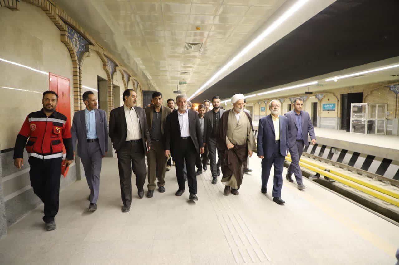 خط نخست متروی قم تا ۱۴۰۷ تکمیل خواهد شد