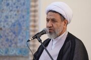 معلمان سنگ بنای پیشرفت کشورند