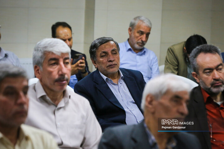 میزگرد تخصصی اصفهان، بحران آب و آینده