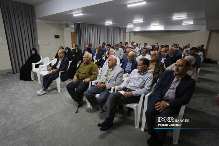 میزگرد تخصصی اصفهان، بحران آب و آینده