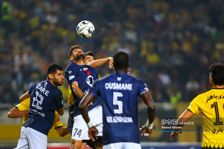 هفته بیست‌و‌هشتم لیگ برتر؛ سپاهان - گل گهر