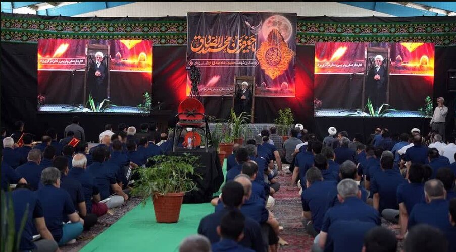 از افتتاح کارگاه تولید لامپ کممصرف در زندان تا آزادی زندانی زیر پرچم مطهر حرم امام رضا(ع)