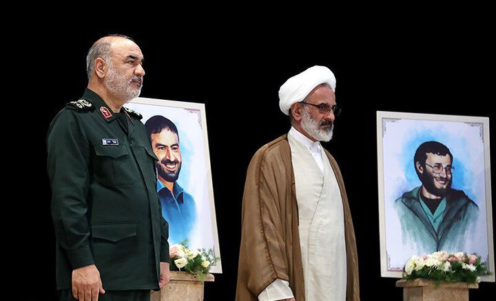 پاسداران باید برابر هجمه‌های فکری دشمن، پاسخگو و اثرگذار باشند