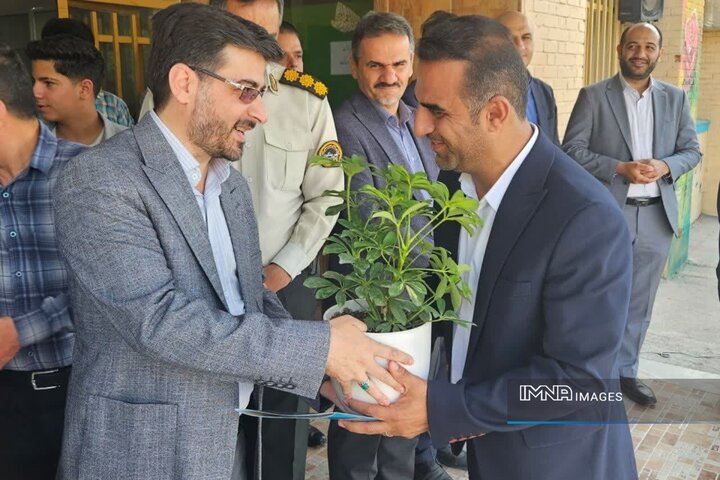نقش بی‌بدیل معلمان در پیشرفت علمی و فرهنگی کشور بر کسی پوشیده نیست