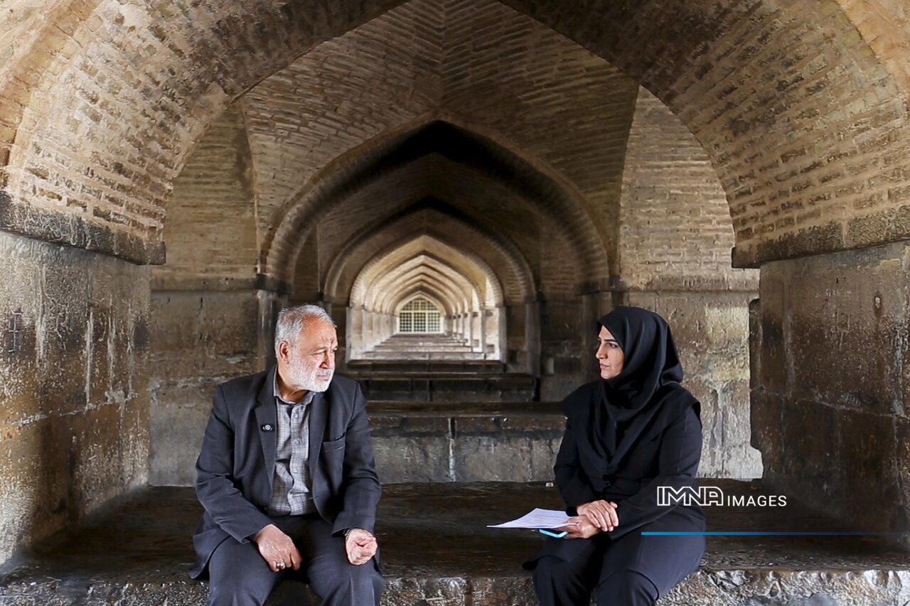 خاک و خاطره تنها بازمانده زایندهرود/ روایت زندگی از لنبان تا شورای شهر