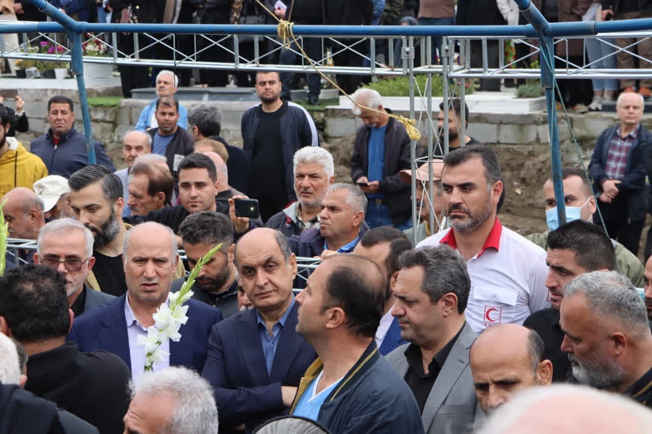 مراسم تشییع بهمن صالح‌نیا در بندرانزلی برگزار شد