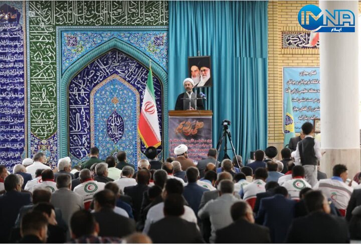 دشمن با تحریم‌های فلج کننده اقتصاد کشور را نشانه گرفته است