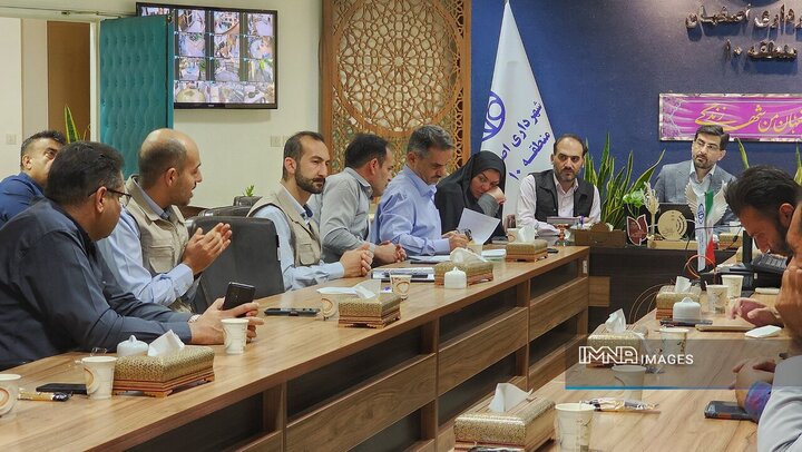 شورای ۱۳۷ مناطق به‌صورت مستمر و فصلی برگزار می‌شود