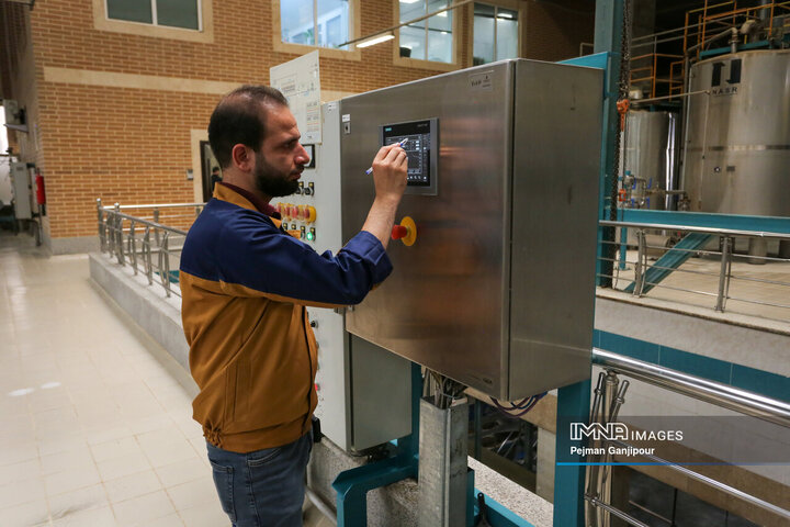بازدید دادستان کل کشور از پالایشگاه غلات گلشهد