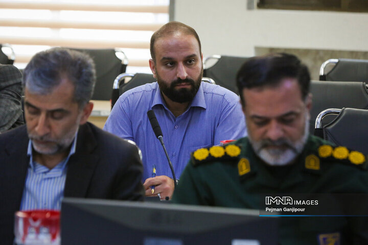 جلسه ستاد هماهنگی و برنامه‌ریزی بزرگداشت شهید آیت‌الله رئیسی و شهدای خدمت در اصفهان