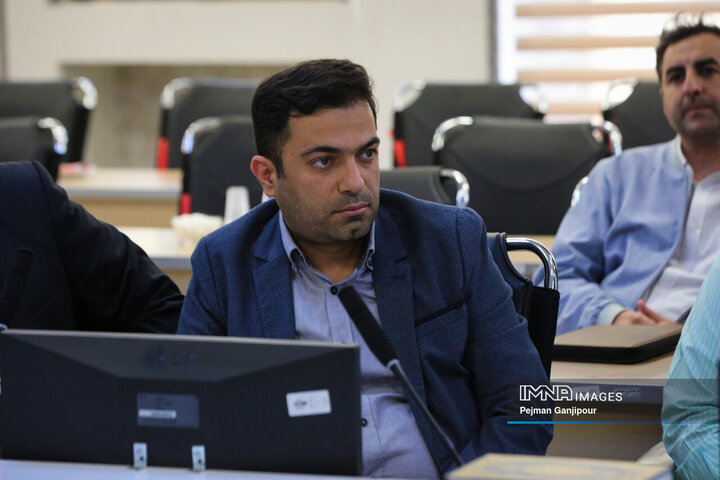 جلسه ستاد هماهنگی و برنامه‌ریزی بزرگداشت شهید آیت‌الله رئیسی و شهدای خدمت در اصفهان