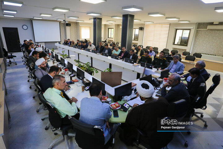 جلسه ستاد هماهنگی و برنامه‌ریزی بزرگداشت شهید آیت‌الله رئیسی و شهدای خدمت در اصفهان